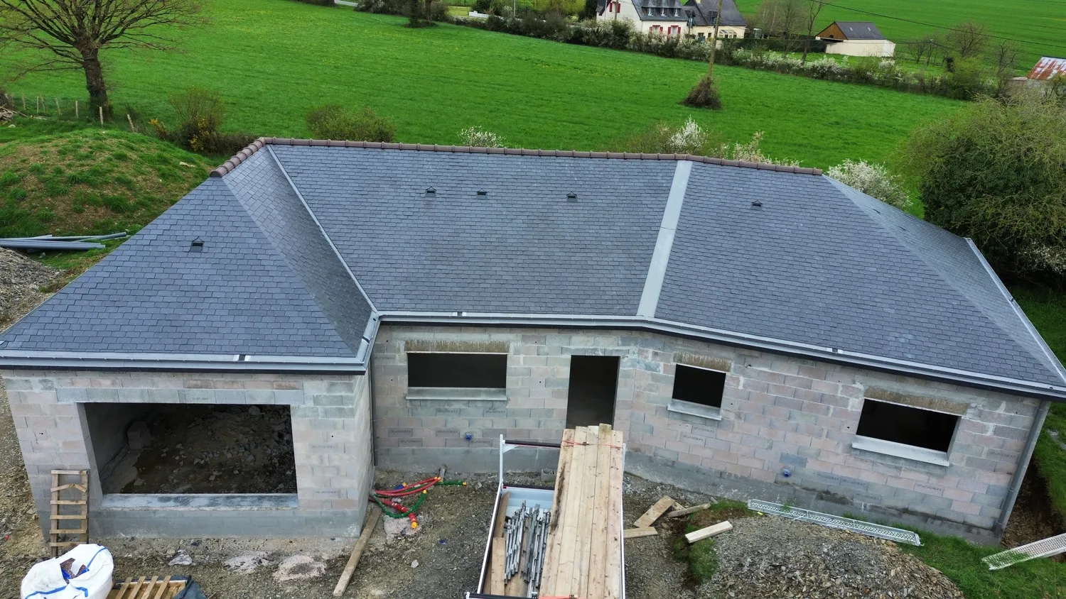 renovation de toiture bourg des comptes