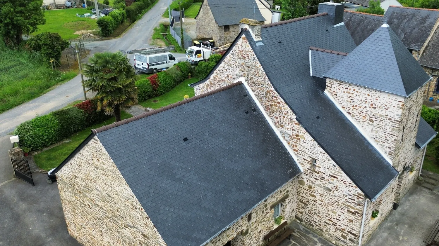 bardage zinc bourg des comptes